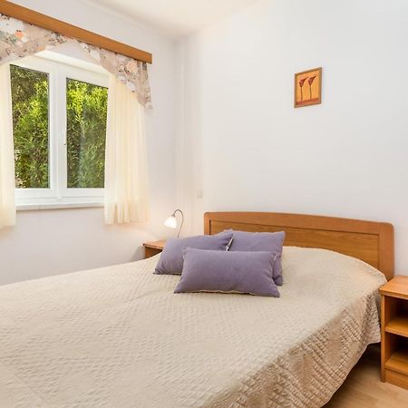 Villas Kampor Екстериор снимка