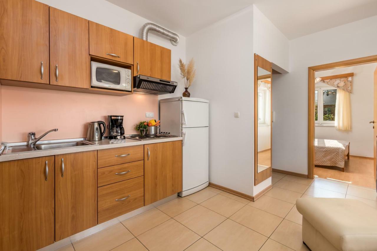 Villas Kampor Екстериор снимка
