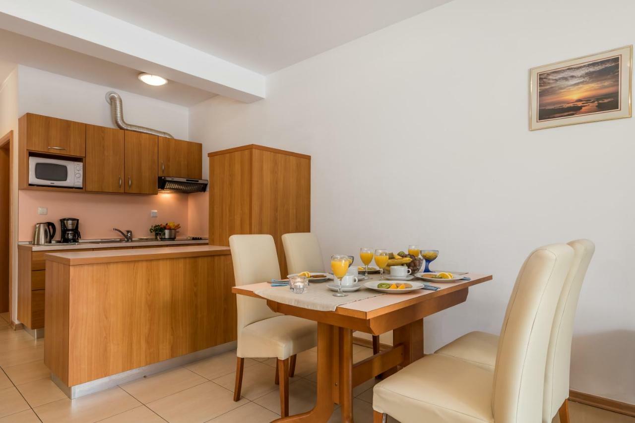 Villas Kampor Екстериор снимка