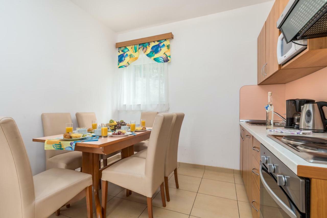 Villas Kampor Екстериор снимка