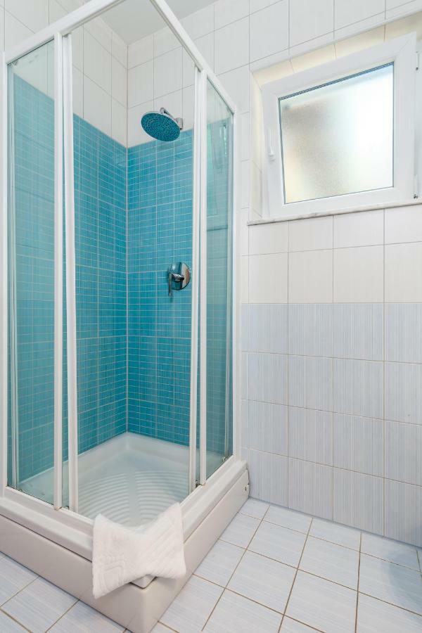 Villas Kampor Екстериор снимка