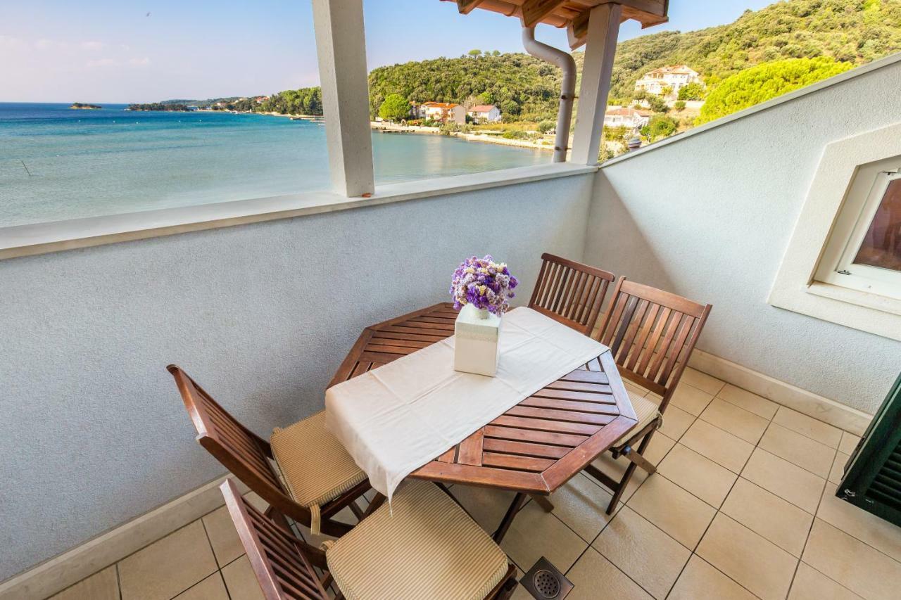 Villas Kampor Екстериор снимка